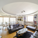 Luks penthaus sa velikom terasom i bazenom, 207m2