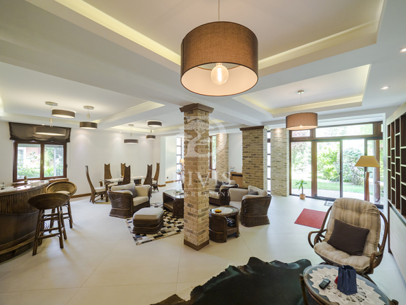 Luksuzan četvorosoban stan kod TC Stadion, 148m2