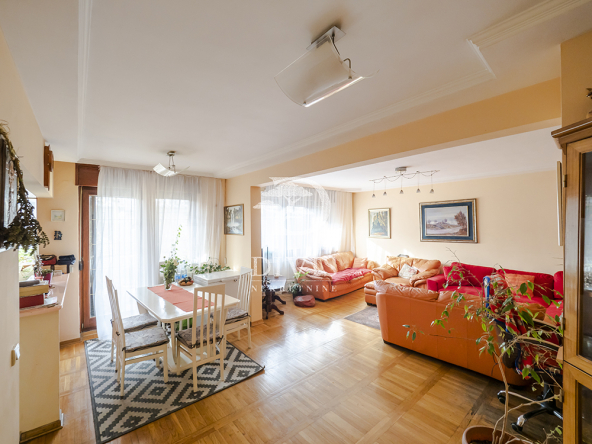 Prodajemo komforan stan kod Vuka, Vojvode Bogdana, 101m2