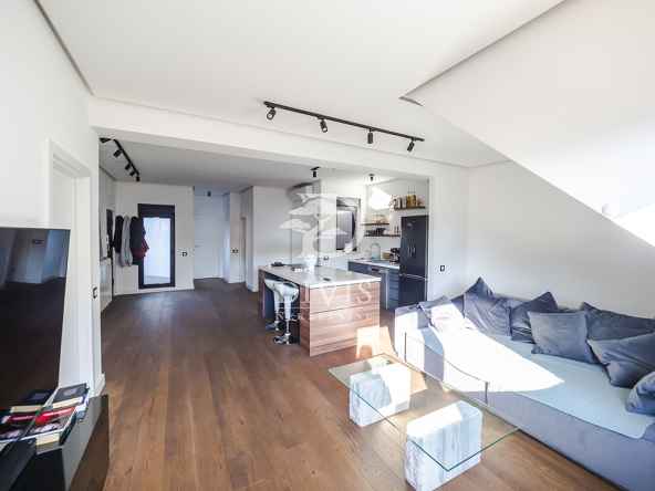 Renoviran trosoban stan u centru, Nušićeva, 76m2