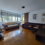 Prodajemo renoviran trosoban stan kod TC Zira,84m2