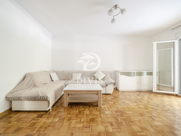 Troiposoban, Bežanijska kosa 84m2+terasa 26m2