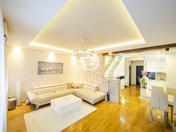 Prodajemo 3.0 stan, 78m2, Milovana Šaranovića, kod Kumodraške