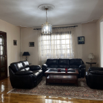 Izdajemo nameštenu kuću na Dedinju, 300m2