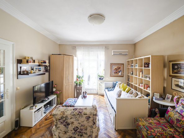 Prodajemo ušuškan, salonski dvosoban stan, 57m2, na Cvetnom trgu