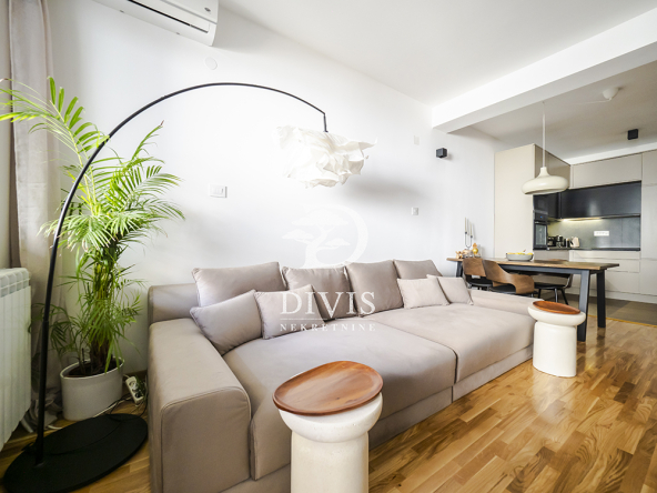 Nov, dvosoban stan na Vračaru, Šumatovačka, 57m2