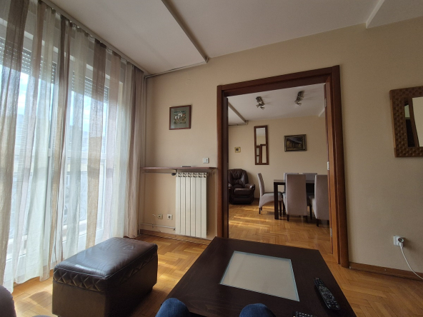 Izdajemo 2.0 namešten stan, Kralja Petra, Dorćol 66m²