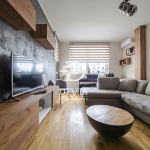 Prodajemo dvosoban namešten stan, 49m2, East side, mogućnost kupovine garaže