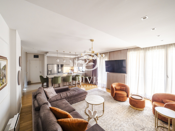 Prodajemo lux 4.0 penthaus, Južni bulevar, 119m2