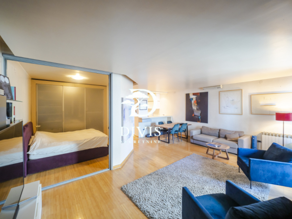 Prodajemo dvosoban stan, Bulevar Mihaila Pupina, YUBC 75m²