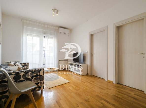 Nov namešten dvosoban stan, Kneza Danila, 44m2