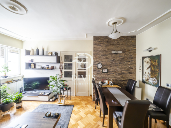 Prodaja renoviranog 4.0 stana, Kralja Petra, Gornji Dorćol, 78m2