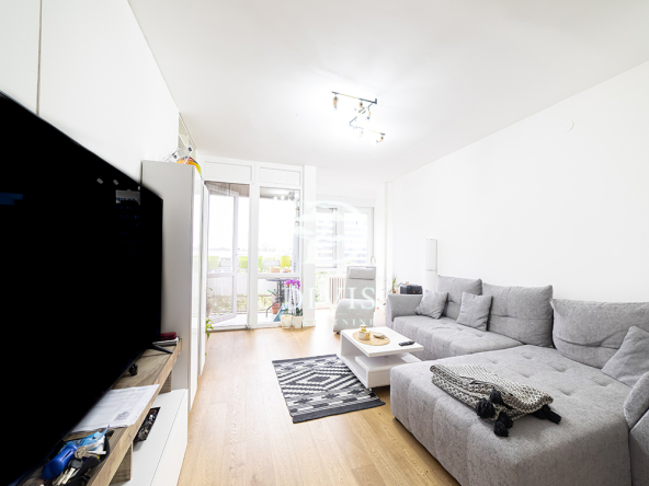 3.0 stan u bloku 23, Milutina Milankovića, 70m2