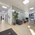 Prodajemo uknjižen, poslovni prostor, sa parkingom, Dimitrija Tucovića