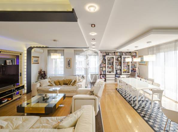 Izdajemo lux 4.0 stan sa garažom, Blok 19a, 139m2