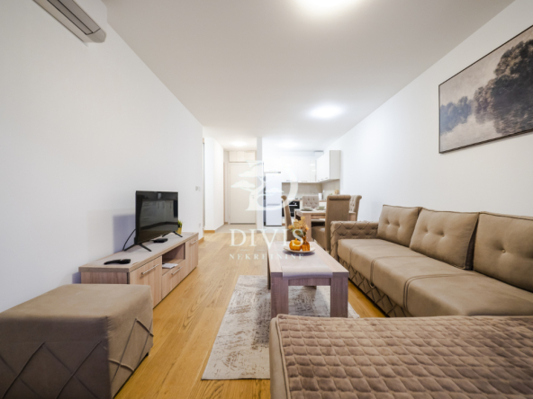 Izdajemo trosoban stan, 72m2, Elixir garden, Novi Beograd