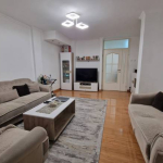 Renoviran, 2.5 stan na Bežanijskoj kosi, 69m2