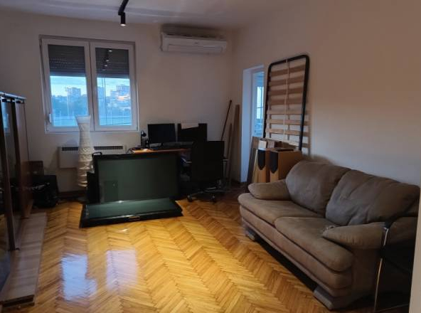 Odličan 3.0 stan sa dvorištem, 61m2, Pašino brdo