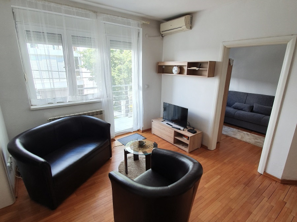 Namešten 2.5 stan kod Hrama Svetog Save, 43m2