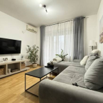 Moderan dvosoban stan sa garažom kod Đerma, 48m2