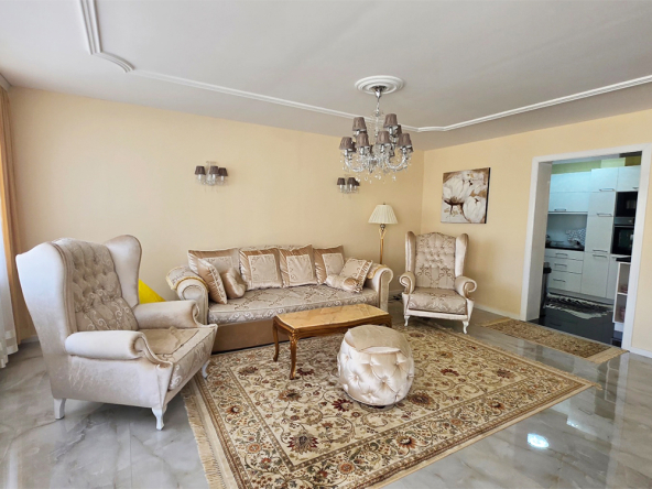 Prodajemo odličnu uknjiženu kuću, 179m2, 4,45 ari placa, Zuce, Avala