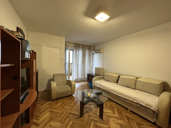 Adaptibilan 2.5 stan kod Hale Pionir, 70m2