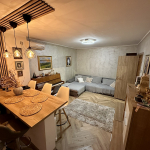 Prodajemo odličan 2.5 stan, renoviran, 56m2, TC Konjarnik