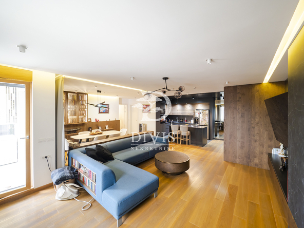 Luksuzan trosoban stan u Exing Home kompleksu, Novi Beograd, 119m2