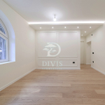 Renoviran 3.0 stan kod Skadarlije, 70m2, parking