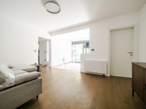 Izdajemo odličan 2.5 stan, kod Banjičke šume, 61m2