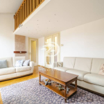 Prostran četvorosoban stan u Požarevačkoj, Vračar, 110m2