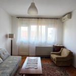 Karaburma, 2.0 stan, 51m2, bez lifta, tavan 30m2