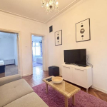 Izdavanje salonskog četvorosobnog stana Obilićev venac, 91m2