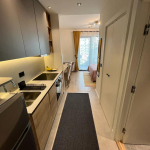 Moderan studio u Simfoniji I sa terasom i obezbeđenjem, 28m2