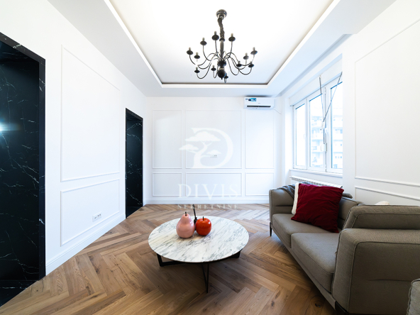 Prodajemo odličan renoviran stan od 92m2, Krunska ulica