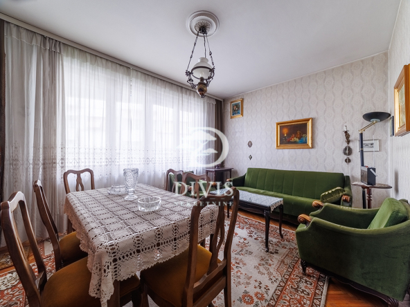 3.0 stan kod Hrama, sa pogledom na park, 101m2