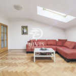 Renoviran 3.5 stan u centru, Maršala Birjuzova, 81m2