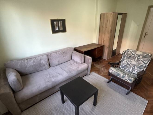 Izdavanje dvosobnog stana u ulici Milana Rakića,52m2