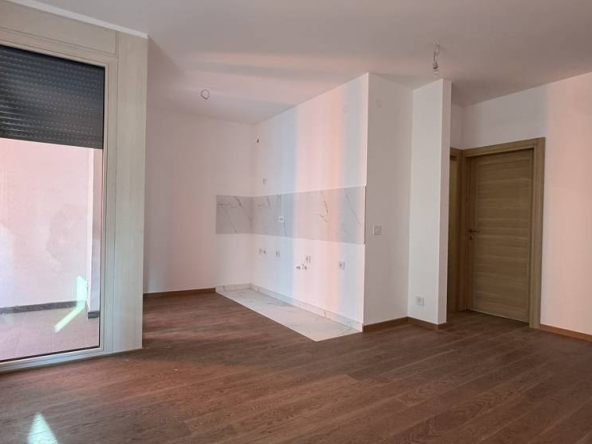 Jednoiposoban stan 41 m² kod Hrama Svetog Save