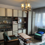 Prodaje se dvosoban stan u Zemunu, treći sprat, parking, 58m2