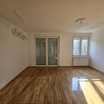 Četvorosoban stan za izdavanje na Paunovom Bregu, 79m2