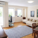 Odličan 3.0 stan kod Arene, Antifašističke borbe