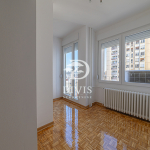 Prodaje se renoviran stan od 55m2 na Novom Beogradu, kod YUBC