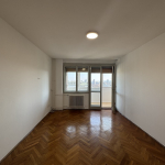 Stan u ulici 27. marta sa dobrim rasporedom i potencijalom, 57m2