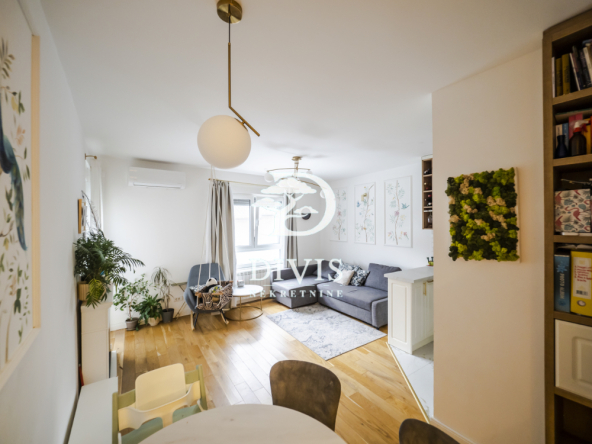 Nov porodičan 3.5 stan na Zvezdari, Duvanjska 74m2