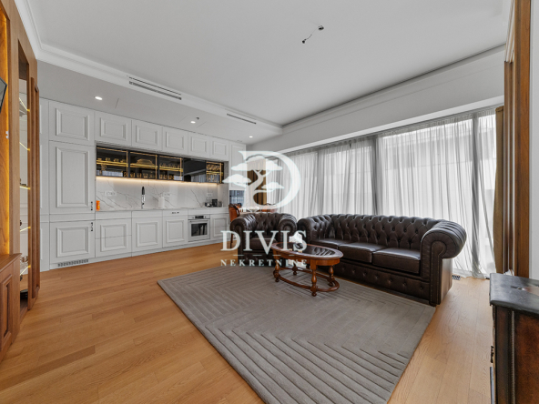 Trosoban stan u West kuli, Novi Beograd, 95m2