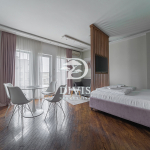 Stan u centru Beograda kod Trga republike sa više celina,142m2