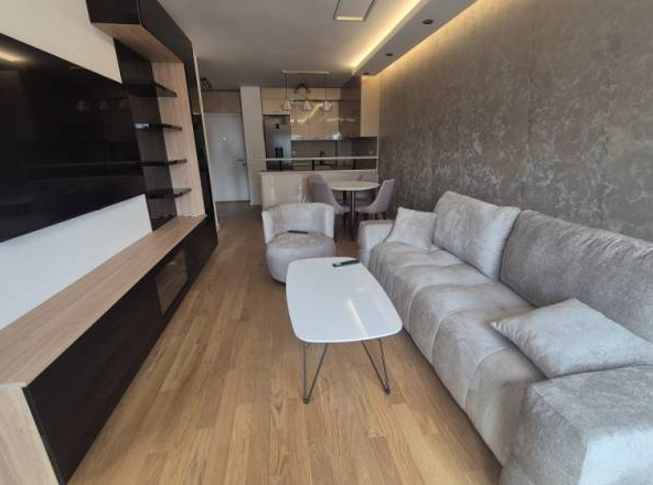 Dvosoban stan za izdavanje u naselju Zelena avenija Zemun, 47m2