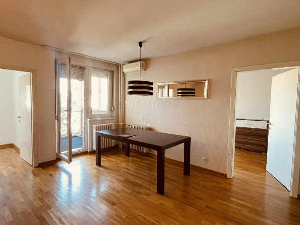 Trosoban stan za izdavanje na Voždovcu, Kostolačka, 66m2