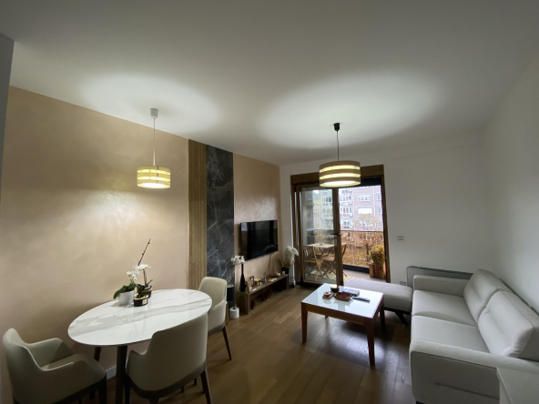 Izdajemo dvosoban, Maksima Gorkog, Južni bulevar 42m²